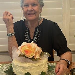 Meet your Posher, Anne